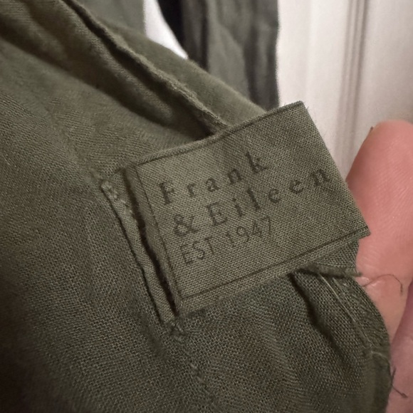 Olive Green Button-Up Shirt Frank & Eileen size small - Picture 2 of 4